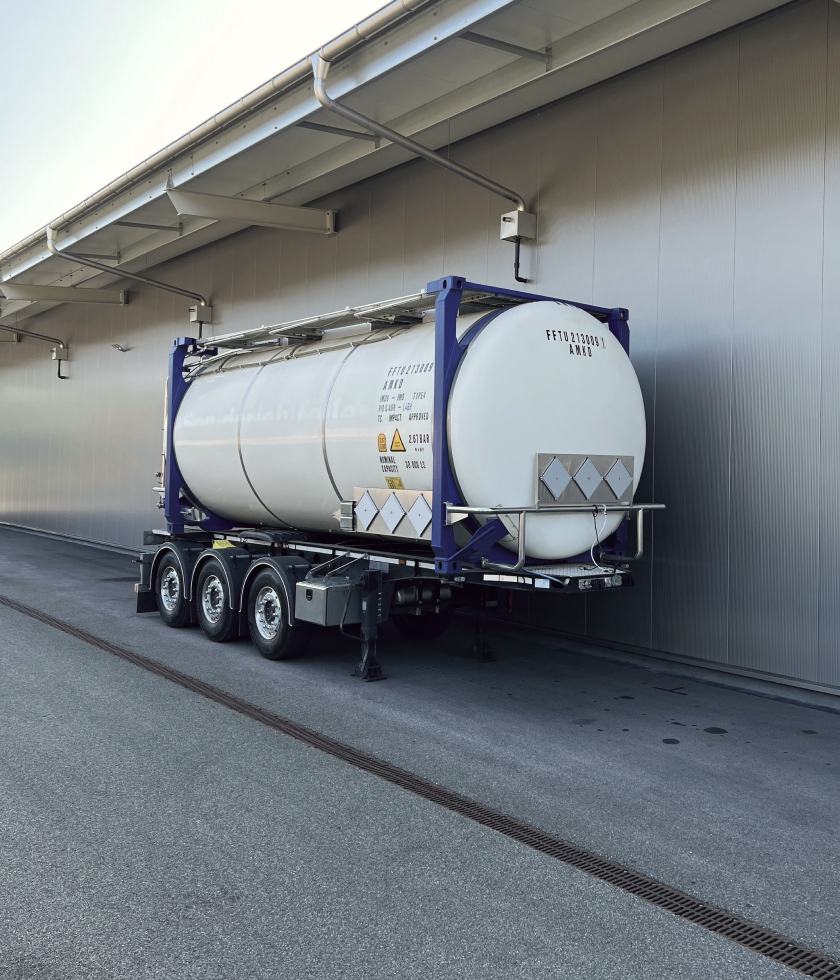 251030-Ast-Birrer-fuhrpark-Tankcontainer